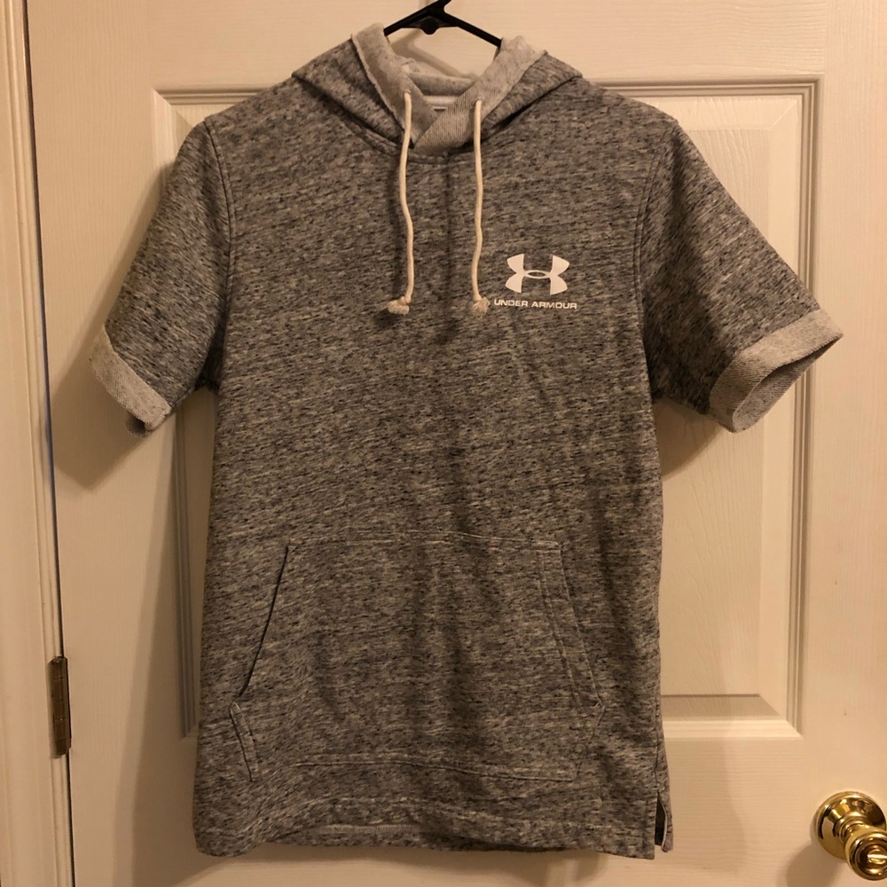 Never worn! Men’s Small Under Armour Short-sleeved Hoodie - Gray/White